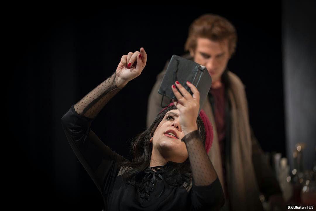 نقد نمایش صد درصد