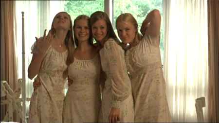 خودکشی باکره ها