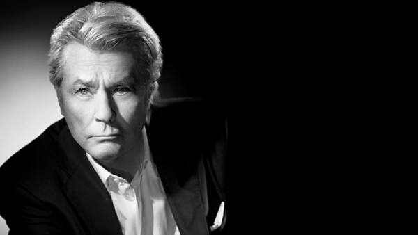 آلن دلون نخل طلای افتخاری